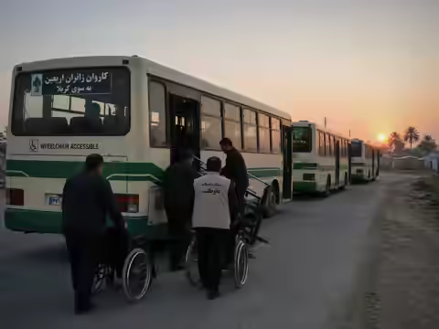 اعزام زائر اولی‌ها و معلولین به کربلا